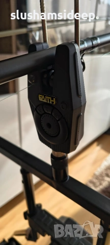 Шаранджийска стойка и 3+1 сигнализатора със станция, снимка 3 - Такъми - 53383704