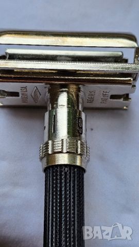 Gillette Black Super 109 Adjustable Double Edge Safety Razor 1970, снимка 6 - Други ценни предмети - 46289984