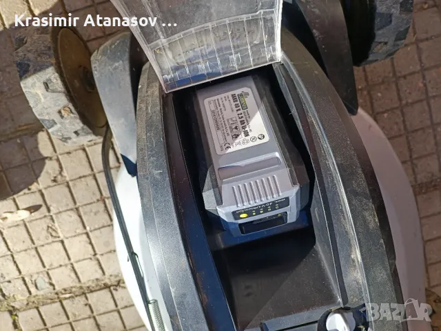 Косачка на батерия, снимка 2 - Градинска техника - 50200763