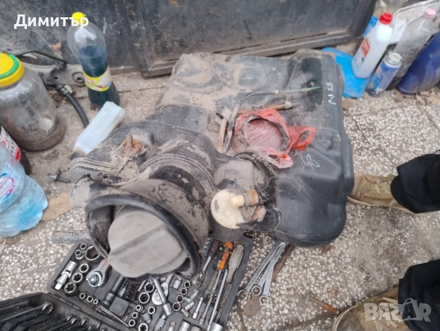 Резервоар За Фолксваген Голф 3 Хечбек / VW Golf 3 Hechbek, снимка 2 - Части - 52986948