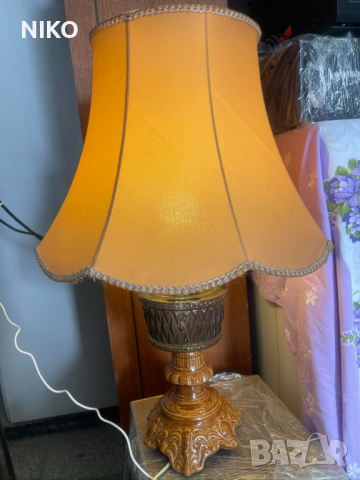 Стара нощна лампа от месинг и порцелан