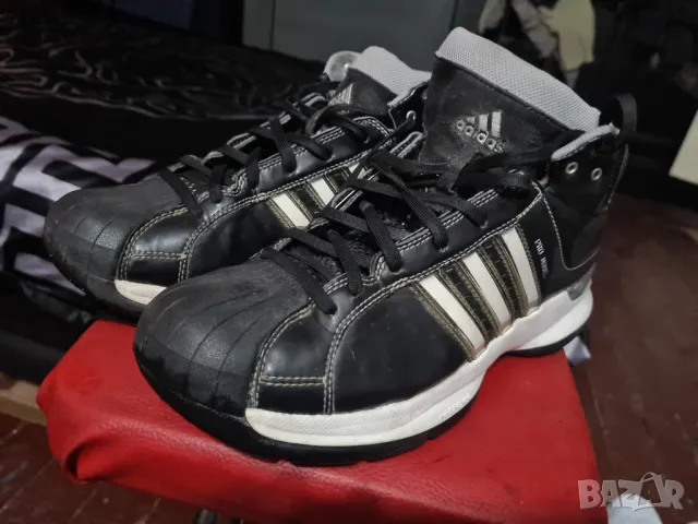 Adidas-original-естествена кожа-номер 45, снимка 1 - Маратонки - 47245417