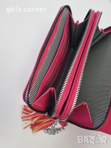 Дамска чанта, снимка 3 - Чанти - 53648379