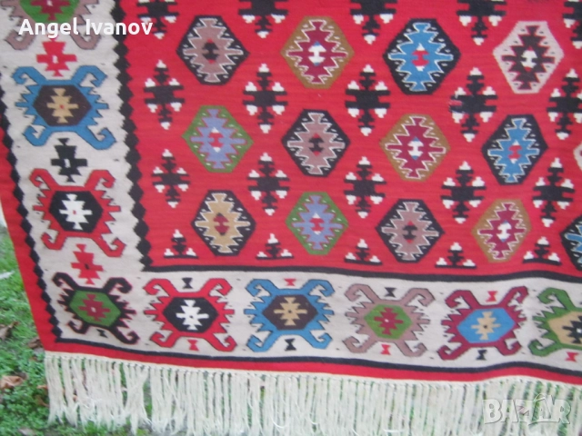 Чипровски килим, снимка 6 - Антикварни и старинни предмети - 52632299