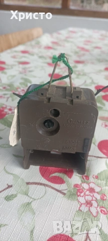 Стар кварцов механизъм за стенен часовник, снимка 4 - Стенни часовници - 53694967