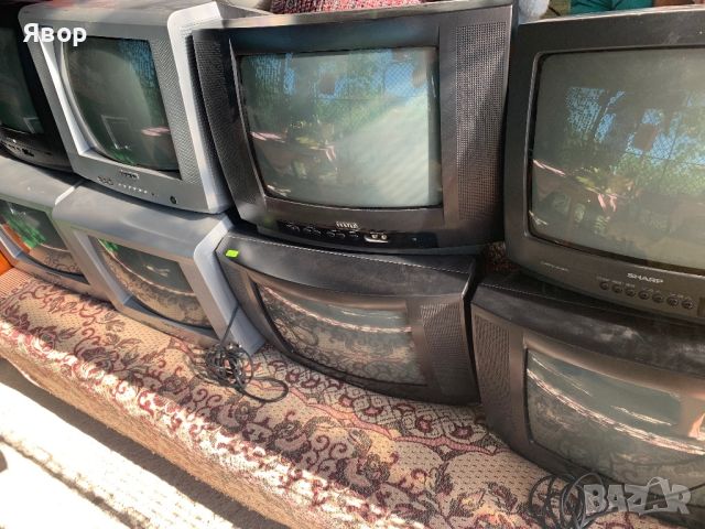 Малки телевизори 15 инча, снимка 1 - Телевизори - 46008941