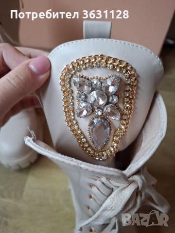 Зимни боти, снимка 4 - Дамски боти - 52896222