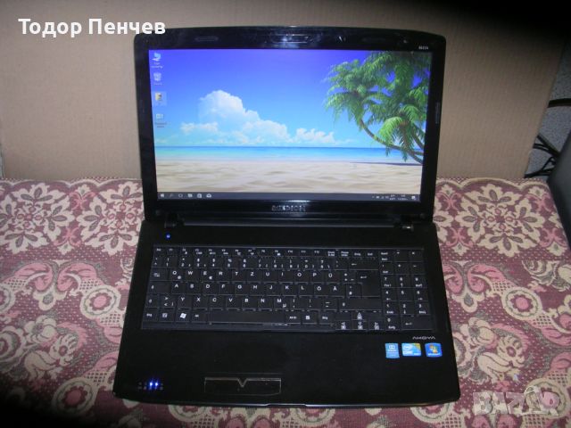 Medion E6214 - 15.6 LED, i3, 8 GB RAM, 500 GB HDD, 2 ч.батерия