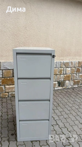 Mетален шкаф за документи