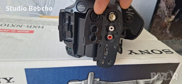 Sony HXR -NX 100, снимка 9 - Фотоапарати - 53983789