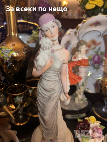 Capodimonte Italy  Circa 1987 Dear Studio figurine of an elegant lady’s Код P2068, снимка 13 - Декорация за дома - 53998008