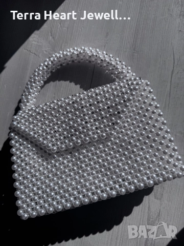 Дамска чанта от перли и кристали, снимка 5 - Чанти - 52502111