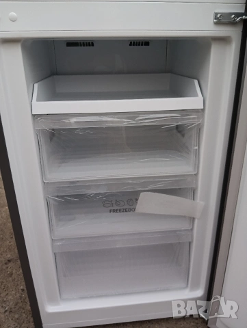 Чисто нов иноксов комбиниран хладилник с фризер Gorenje No Frost A+++ 2 години гаранция!, снимка 12 - Хладилници - 54260934