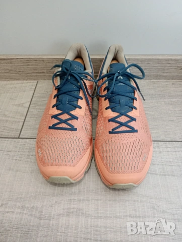 ON Running дамски обувки за бягане номер 40,5 стелка 25,5 см, снимка 4 - Маратонки - 53656939