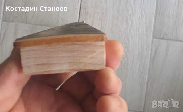 Продавам тяло и три грифа за китара, снимка 2 - Китари - 52955130