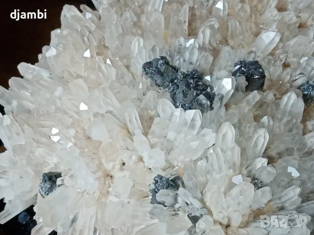 #77  Кварц, Кварцова друза, Планински кристал, 27х37 см, снимка 7 - Декорация за дома - 50370078