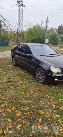 Мерцедес Ц220 Дизел Автомат, снимка 2 - Автомобили и джипове - 52097090