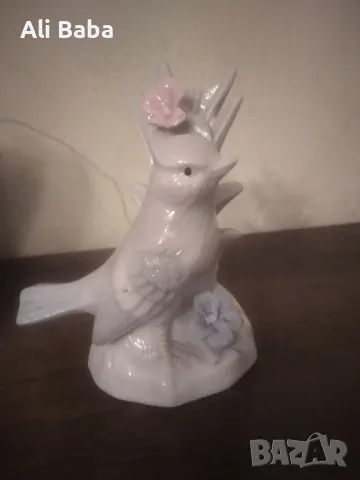 Красива порцеланова статуетка-птиче , снимка 1