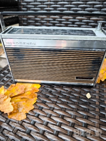 Радио Nordmende Oxford, снимка 3 - Радиокасетофони, транзистори - 52303183