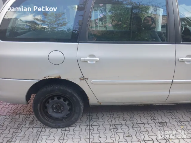 VW Sharan 1.9TDI, снимка 7 - Автомобили и джипове - 48002939