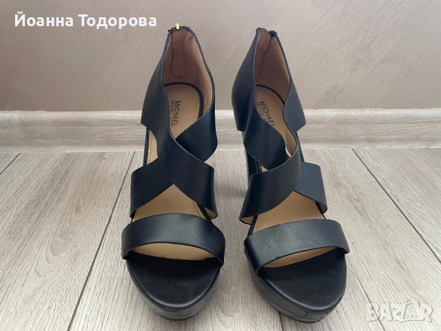 Оригинални дамски сандали Michael Kors