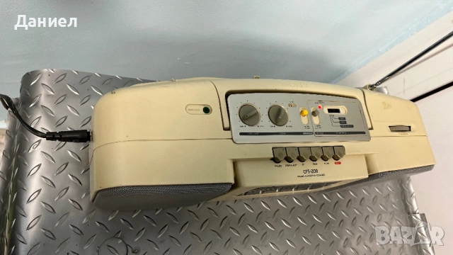 Радиокасетофон Sony CFS-208, снимка 5 - Ресийвъри, усилватели, смесителни пултове - 53249196