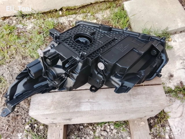 Десен фар за Lexus NX 300 , снимка 6 - Части - 53740261