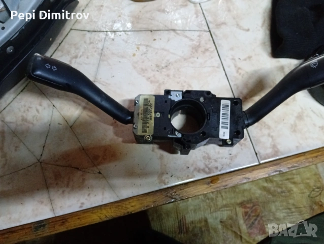 2002 VW AUDI ПРЕВКЛЮЧВАЧ НА МИГАЧИТЕ 8L0953513 G A3 TT A6 PASSAT OCTAVIA