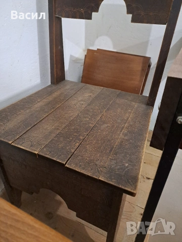 2 бр. Ретро стола запазени с релеф, снимка 5 - Столове - 53660138