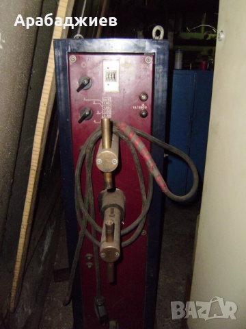 Продавам апарат за точково заваряване "Кракра C10"