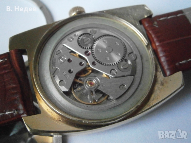 WOSTOK, 2214, 18 jewels, USSR, каса 34mm, Au 10, TOP!, 110 лв, снимка 9 - Мъжки - 52236466