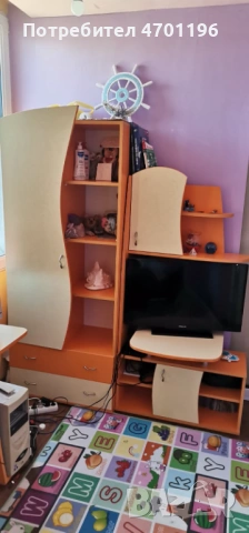 Продавам секция и бюро