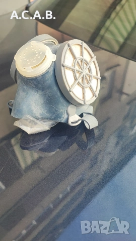 чисто нови маски