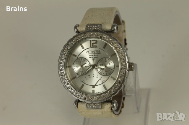 Q&Q Attractive Дамски Кварцов Ръчен Часовник