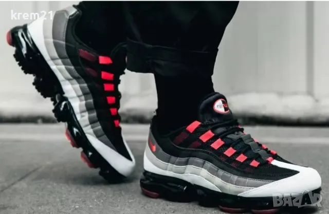 Nike Air Vapormax 95 Уникални! номер40, снимка 2 - Маратонки - 46925012