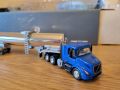 Умален модел на Volvo VNR 300 с ремарке 1:87, снимка 9