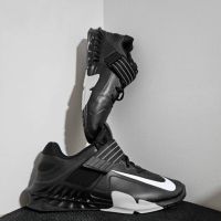 Мъжки маратонки Nike Savaleos- 44номер, снимка 1 - Маратонки - 45873506