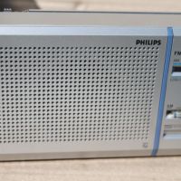 Радио ''Philips '', снимка 4 - Радиокасетофони, транзистори - 45421919