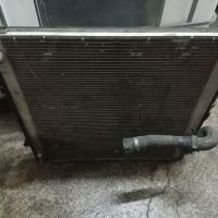 Продавам воден радиатор за Ланд Роувър 4.6 -05г., снимка 1 - Части - 45861236