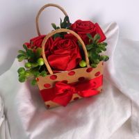 Букет от сатенени рози , снимка 2 - Изкуствени цветя - 45530716