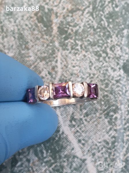 Сребърен пръстен с лилави камъни, снимка 1