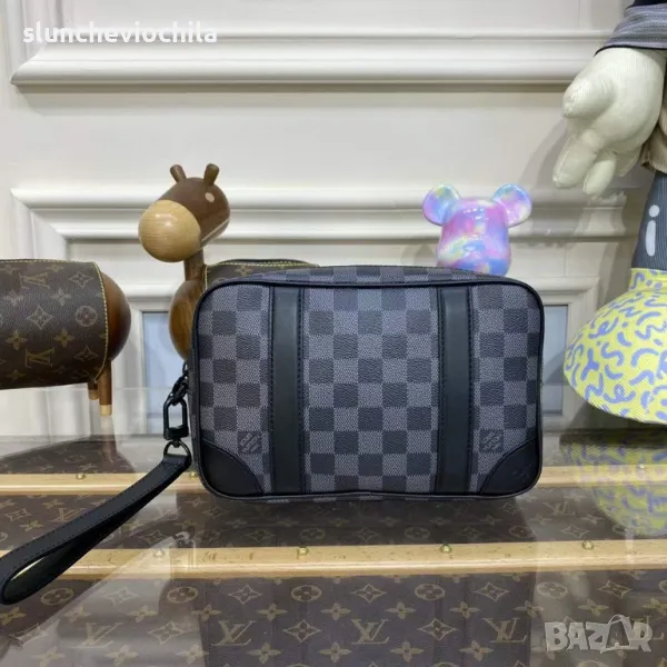 Чанта Luis Vuitton Pochette Kasai, снимка 1