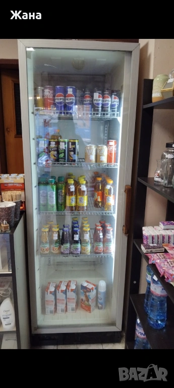 Хладилна витрина, снимка 1