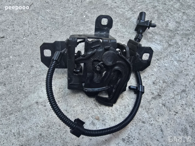 Брава преден капак 1J0823509B за Фолксваген Голф 4, снимка 1