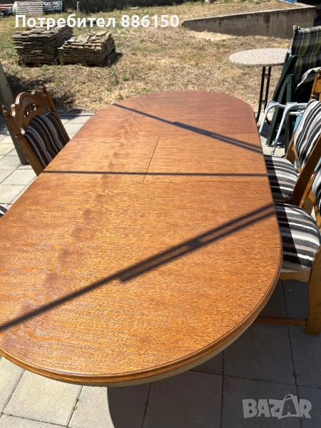 Трапезна маса със четири стола, снимка 1