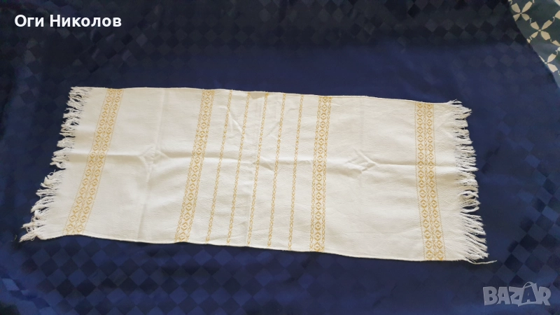 Кърпа,месал от фин кенар и везани орнаменти от сърма, снимка 1