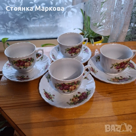 Холандски порцеланов комплект, снимка 4 - Чаши - 53263212