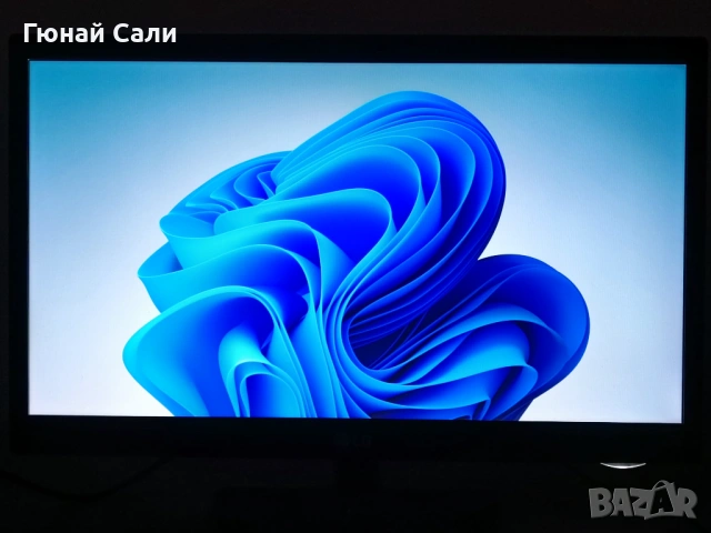 LCD монитор LG 20M37A-B, снимка 4 - Монитори - 53880799