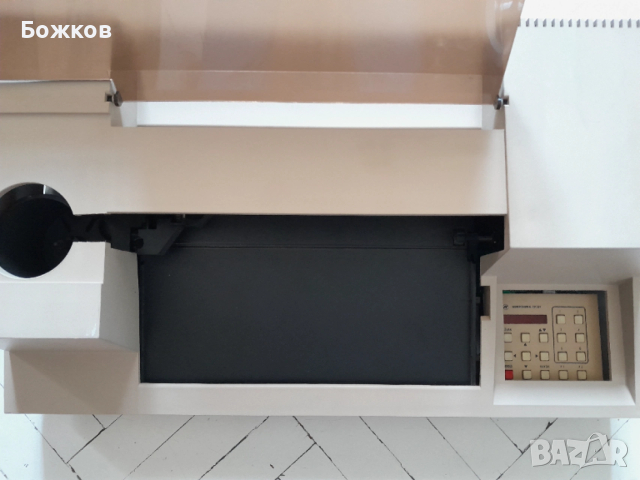 Плотер за чертане или рязане.