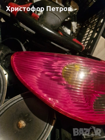 ляв фейсов стоп за Peugeot/пежо 206, снимка 2 - Части - 53502495